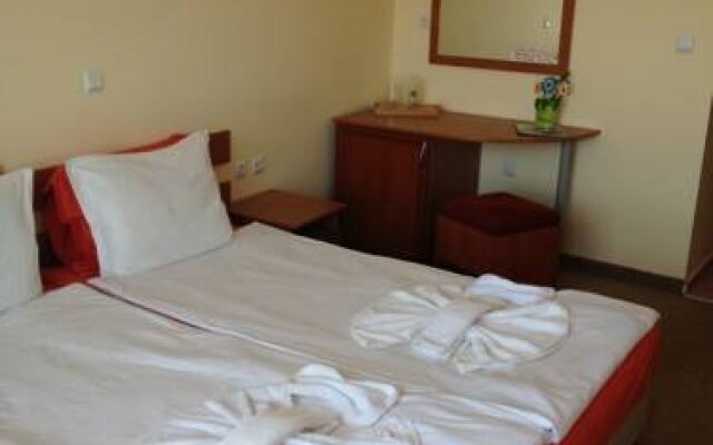 Hotel Deykin