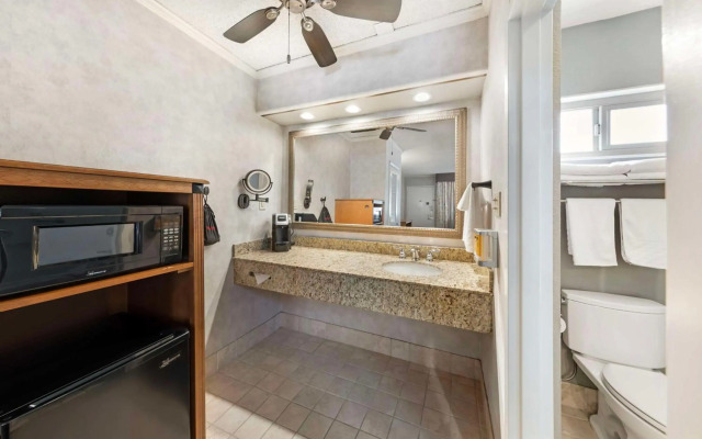 Best Western Plus Black Oak