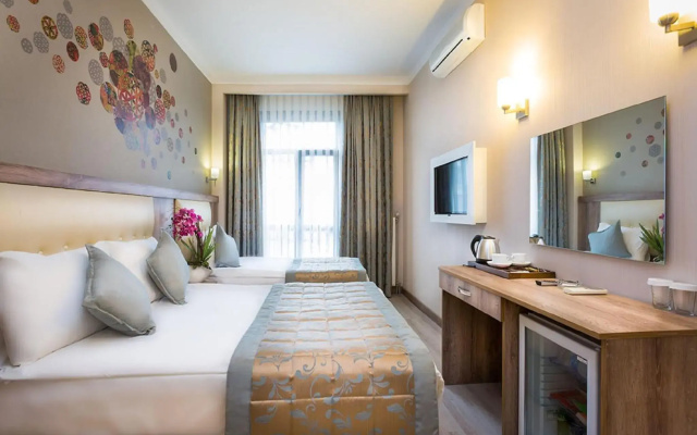 Fatih Hotel Corner