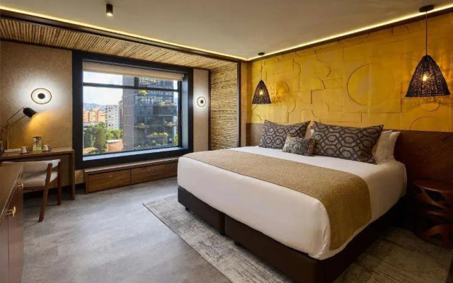 Golden Valley Hotel