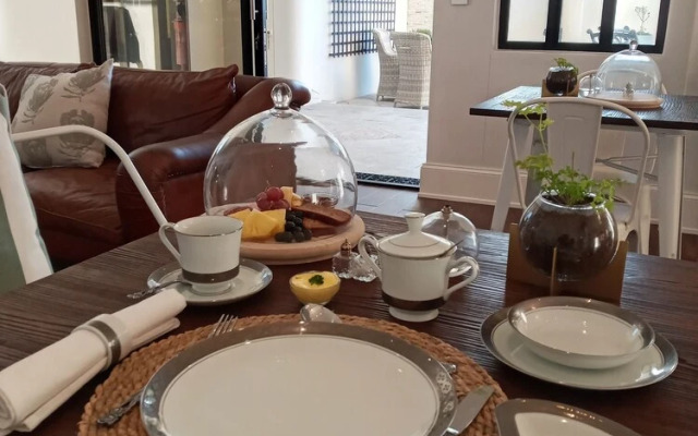 Lagoon Suites Boutique Hotel