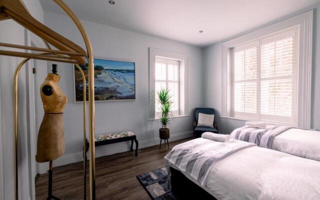 The Old Manse B & B