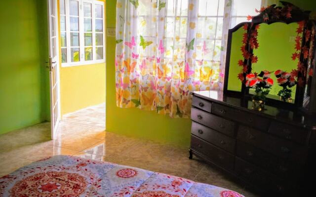 Bamboo Breeze Inn