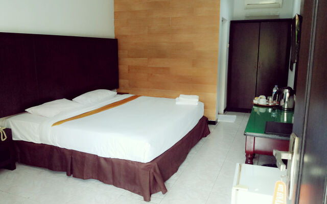 Hotel Sinar 2