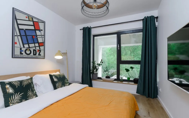 Lumina cozy 2-level apart with terrace