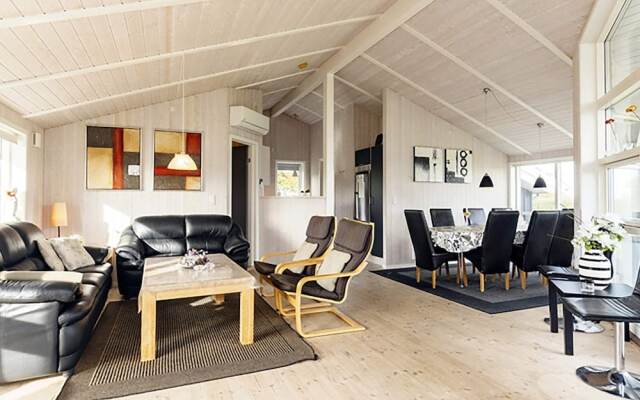 10 Person Holiday Home in Rudkobing-by Traum