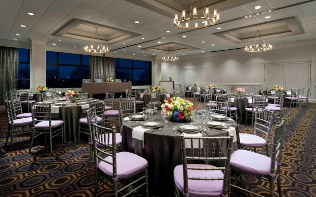 Courtyard by Marriott Boston-Cambridge