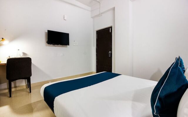 Silverkey Executive stays 28060, Gachibowli, JV colony