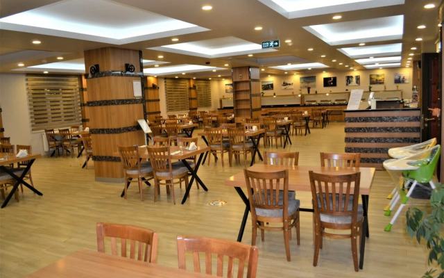 Sapran Deluxe Hotel
