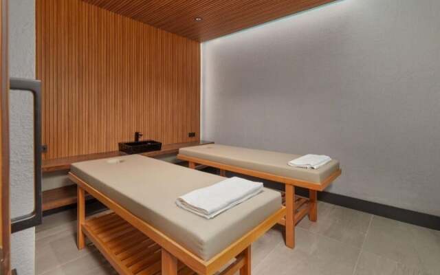 Charming 1-0 Studio in Kotor-kavac With Pool & Spa