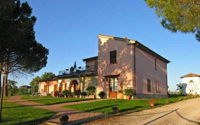 Rosemary apt With Shared Pool Family fun