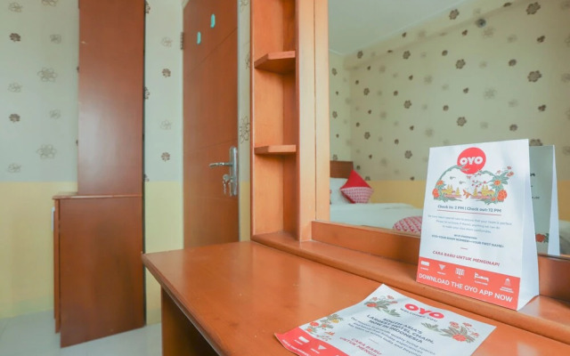 OYO 744 Cibubur Village Apartment