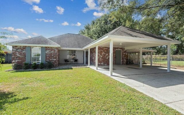 Charming Baton Rouge Retreat ~ 3 Mi to Lsu!