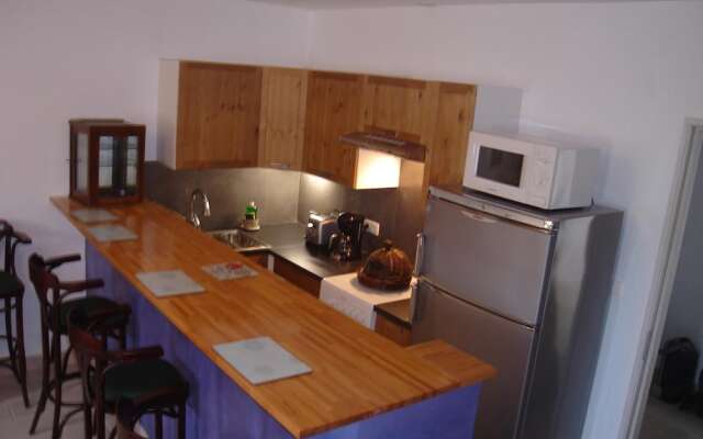 Maison d'Hôtes L'OUSTAL D'ADELE