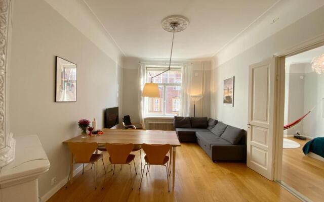 City center 2BR 81m2 Nordic design in Jugend house