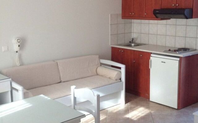 Plaka Hotel I
