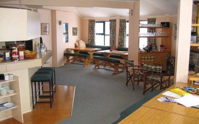 Knockshannoch Ski Lodge