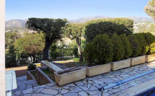 House With 3 Bedrooms in Saint-raphaël, With Wonderful Mountain View,