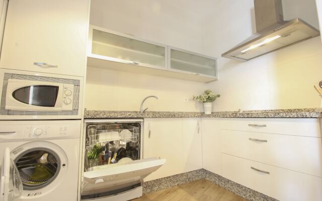 Deluxe Apartment with Giralda views