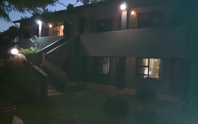St Michelle Guest Lodge
