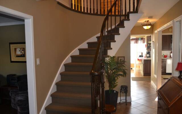 Creekside B&B and Guest Suite