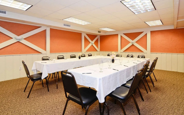 Best Western Pioneer Inn & Suites