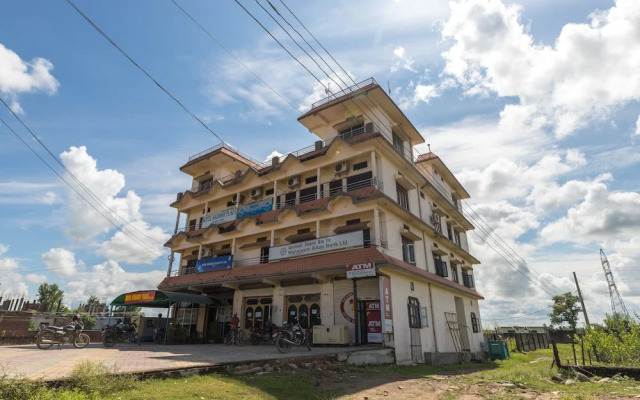 SPOT ON 631 Hotel Highway Plaza