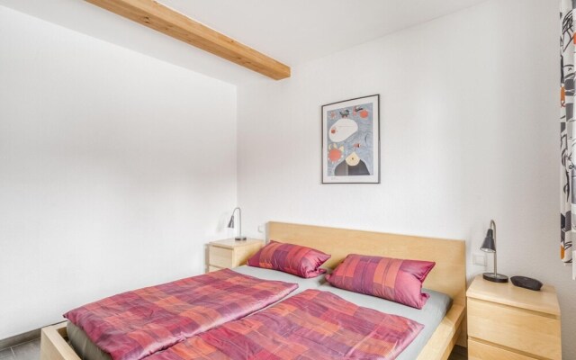 Comfortable Holiday Home in Insul With Balcony