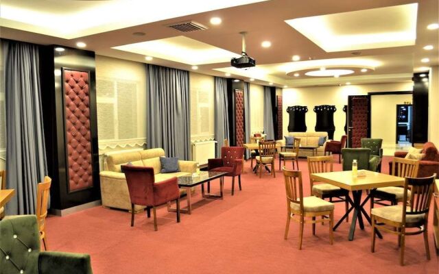 Sapran Deluxe Hotel