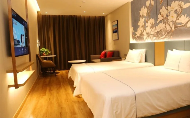 Magnolia Hotel (Dongying Qingfeng Hunan First Road Store)