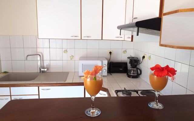 Apartment With 2 Bedrooms in Sainte-anne, With Shared Pool, Enclosed Garden and Wifi - 3 km From the Beach