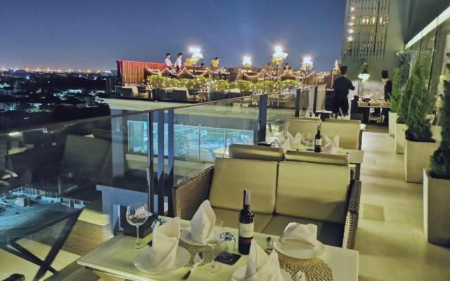 Sky Dome Resotel