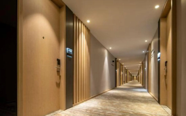 Giorgio Morandi Hotels