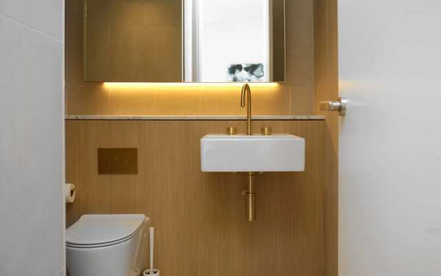 Top Notch 1 Bedroom 201 CALIBRE