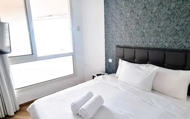 SHaYaSH apartments Leonardo Bat-Yam
