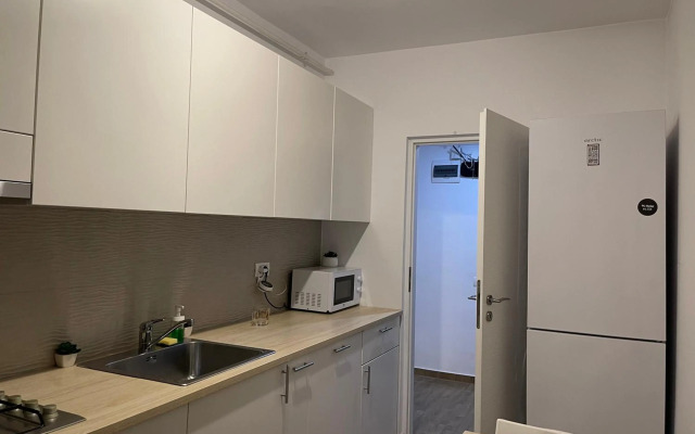 Gold Luxury Apartment Close to Presidential Palace