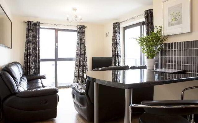 Cheltenham Plaza - Bliss Apartments