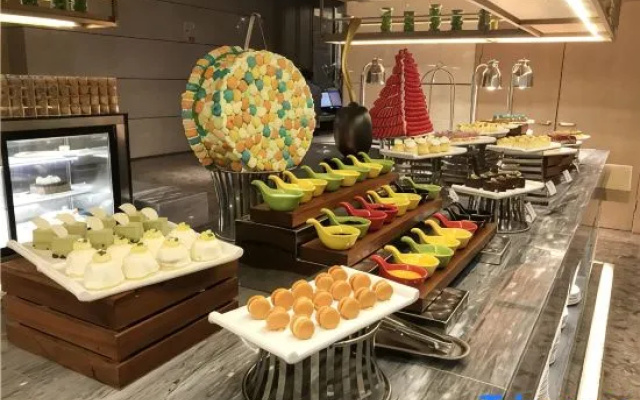 Phoenix New Century Grand Hotel – Meal – Linchuan