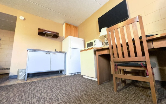 Capone's Hideaway Motel