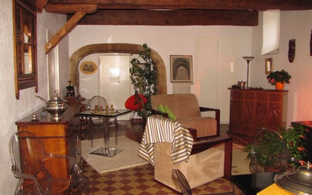 Chateau De Tigny