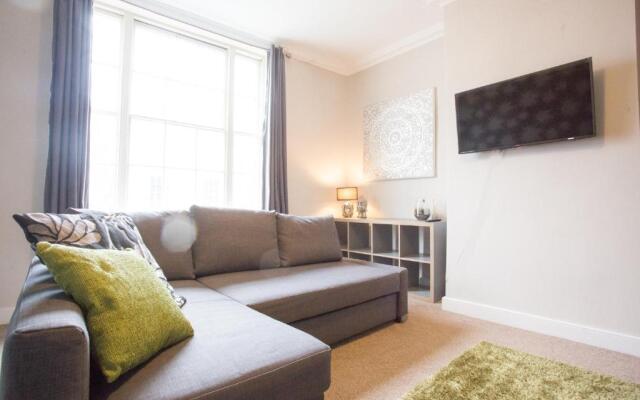 Bridge Street Apartment