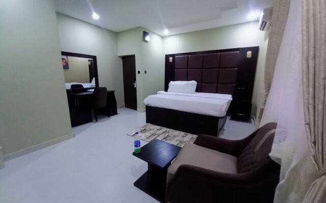 Kelvic Systems Apartments