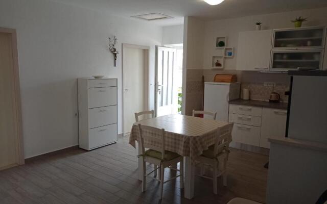 Apartment Perica - 10 m from sea