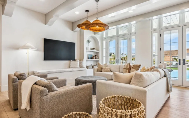 Rosemary 7 Bedroom Home