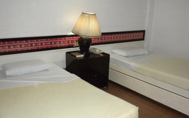Family Country Hotel & Convention Center