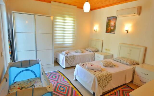 Villa Sade by Akdenizvillam