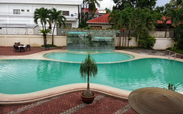 Dotties Place Hotel and Restaurant