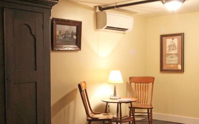 Riley's Railhouse Bed & Breakfast