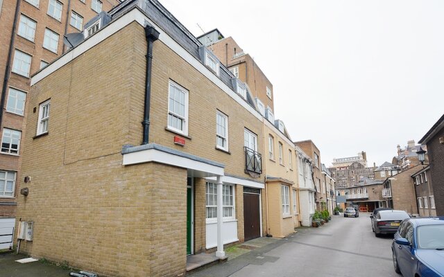 William Mews Townhouse