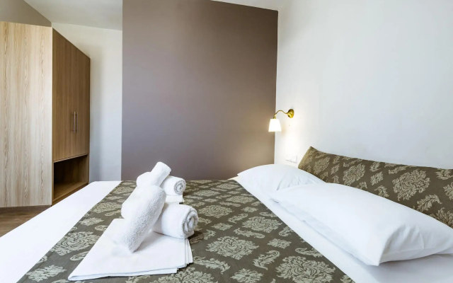 Gregory Comfort Hotel